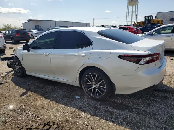 4T1F11BK5PU080826 2023 TOYOTA CAMRY - Image 2