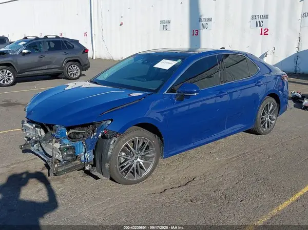 4T1F11BK5PU084181 2023 TOYOTA CAMRY - Image 2