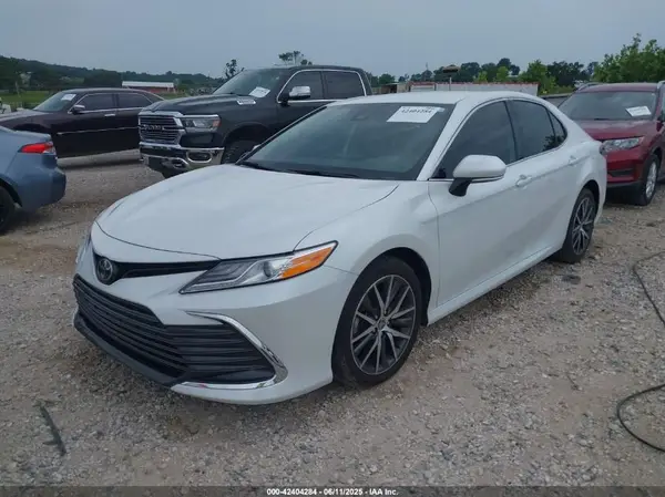 4T1F11BK5PU099506 2023 TOYOTA CAMRY - Image 2