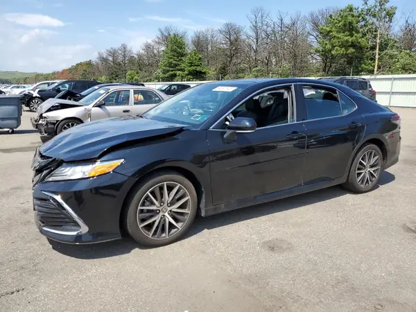 4T1F11BK6MU034160 2021 TOYOTA CAMRY - Image 1