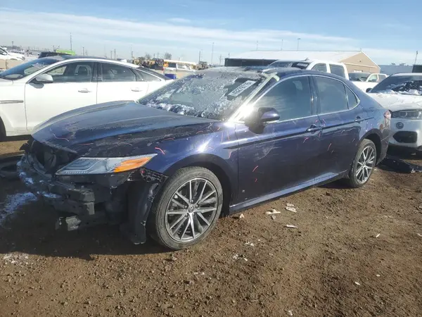 4T1F11BK6MU037897 2021 TOYOTA CAMRY - Image 1