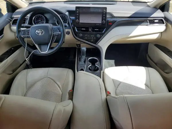 4T1F11BK6NU064244 2022 TOYOTA CAMRY - Image 8