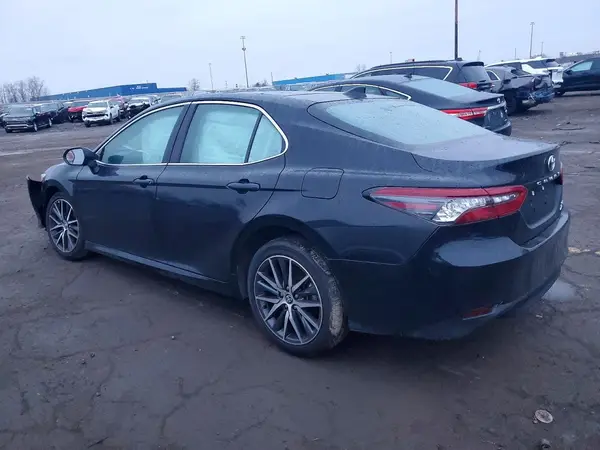 4T1F11BK6PU106821 2023 TOYOTA CAMRY - Image 2