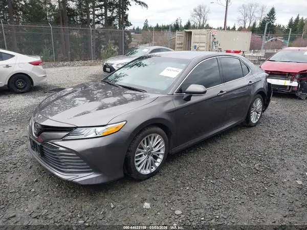 4T1F11BK7LU011906 2020 TOYOTA CAMRY - Image 2