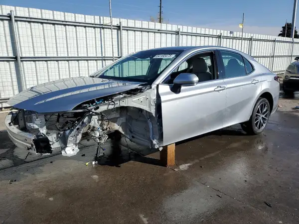 4T1F11BK7RU112498 2024 TOYOTA CAMRY - Image 1