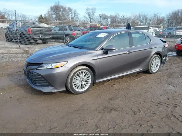 4T1F11BK8LU017455 2020 TOYOTA CAMRY - Image 2