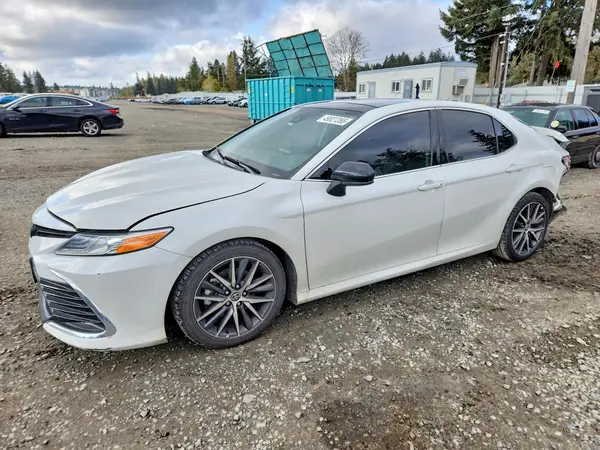 4T1F11BK8MU045192 2021 TOYOTA CAMRY - Image 1