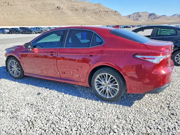 4T1F11BK9LU015486 2020 TOYOTA CAMRY - Image 2