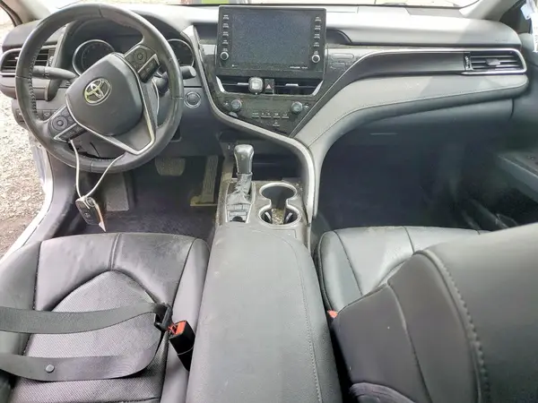 4T1F11BK9NU064576 2022 TOYOTA CAMRY - Image 8