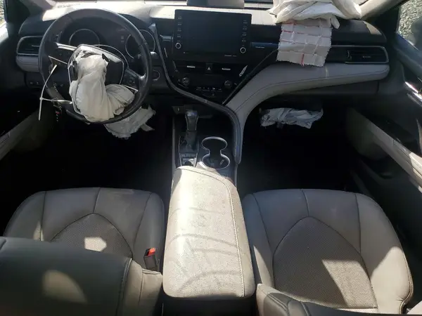 4T1F11BK9NU072175 2022 TOYOTA CAMRY - Image 8