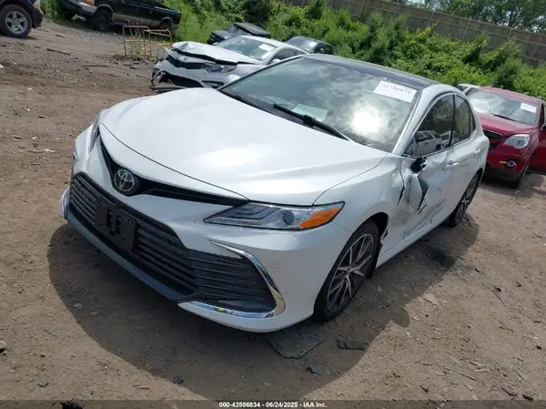 4T1F11BK9PU099671 2023 TOYOTA CAMRY - Image 2