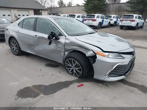 4T1F11BK9RU127424 2024 TOYOTA CAMRY - Image 1