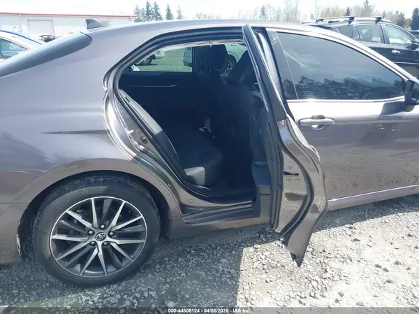 4T1F11BKXRU109045 2024 TOYOTA CAMRY - Image 8