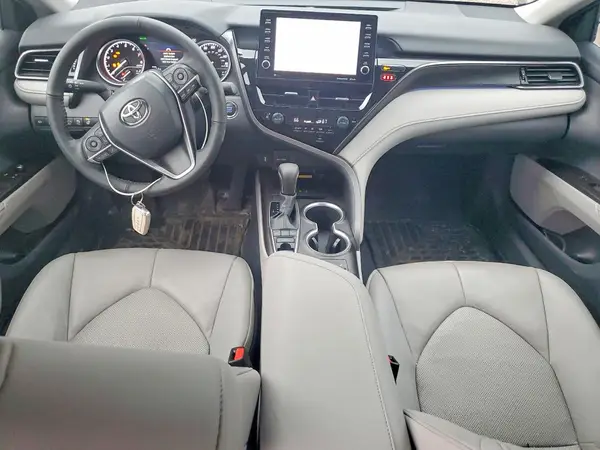 4T1F11BKXRU123477 2024 TOYOTA CAMRY - Image 8