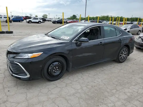 4T1F11BKXRU130476 2024 TOYOTA CAMRY - Image 1