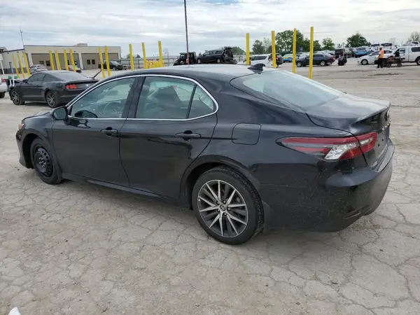 4T1F11BKXRU130476 2024 TOYOTA CAMRY - Image 2