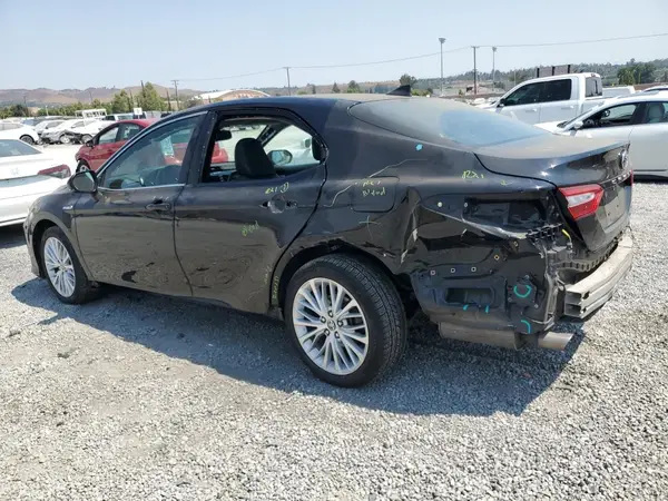 4T1F31AK0LU532588 2020 TOYOTA CAMRY - Image 2