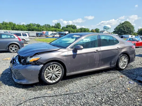 4T1F31AK0LU534325 2020 TOYOTA CAMRY - Image 1