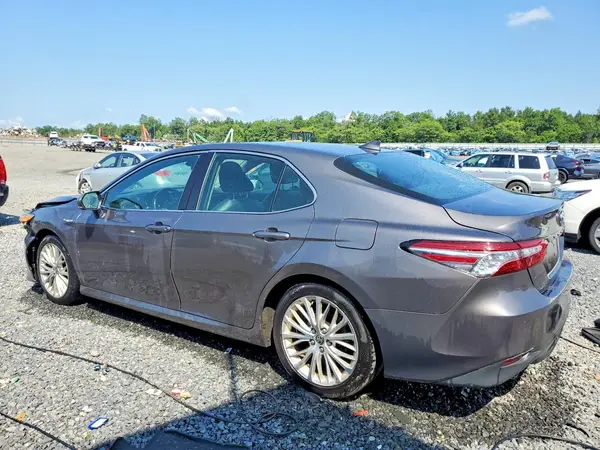 4T1F31AK0LU534325 2020 TOYOTA CAMRY - Image 2