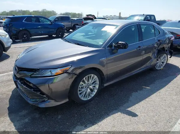 4T1F31AK0LU540545 2020 TOYOTA CAMRY - Image 2