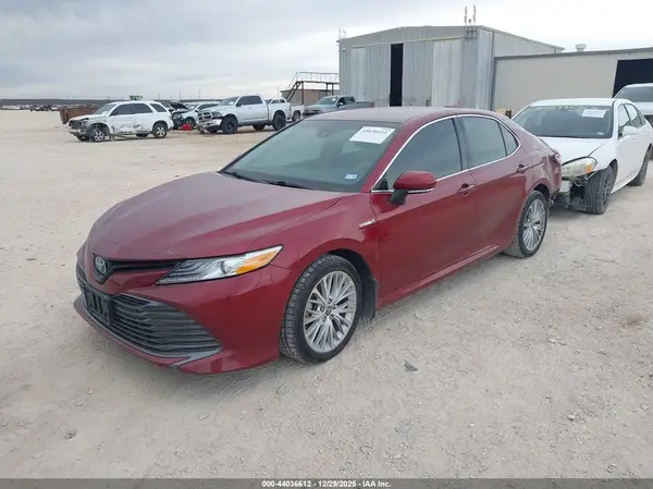 4T1F31AK0LU543624 2020 TOYOTA CAMRY - Image 2