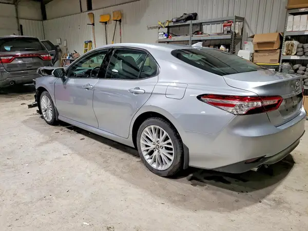 4T1F31AK0LU545700 2020 TOYOTA CAMRY - Image 2