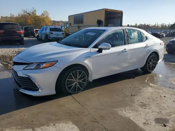 4T1F31AK0MU562420 2021 TOYOTA CAMRY - Image 1