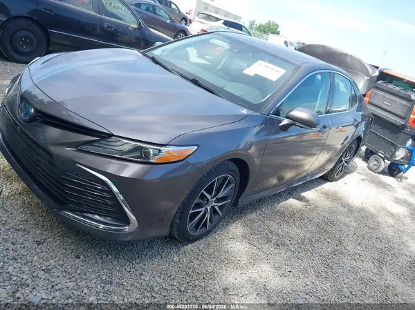 4T1F31AK0NU574178 2022 TOYOTA CAMRY - Image 2