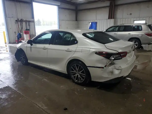 4T1F31AK0NU576691 2022 TOYOTA CAMRY - Image 2