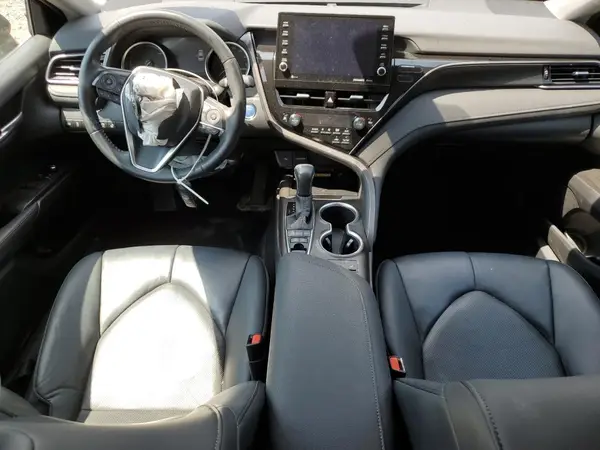 4T1F31AK0NU584631 2022 TOYOTA CAMRY - Image 8