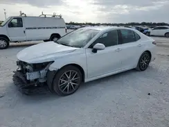 4T1F31AK0NU588677 2022 TOYOTA CAMRY