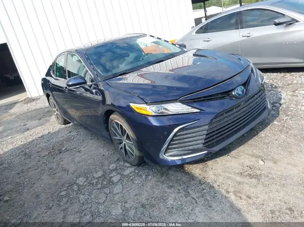 4T1F31AK0NU590350 2022 TOYOTA CAMRY - Image 1