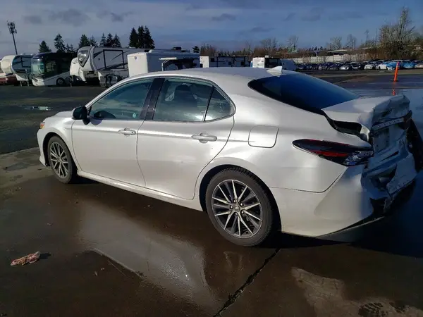 4T1F31AK0NU593166 2022 TOYOTA CAMRY - Image 2