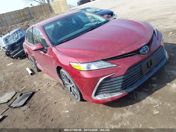 4T1F31AK0NU598822 2022 TOYOTA CAMRY - Image 1