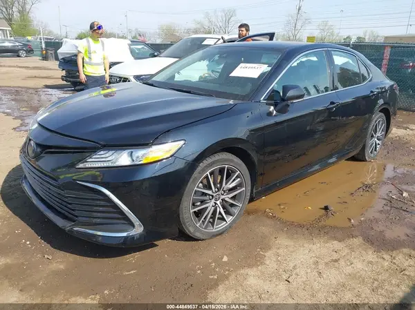 4T1F31AK0PU602502 2023 TOYOTA CAMRY - Image 2