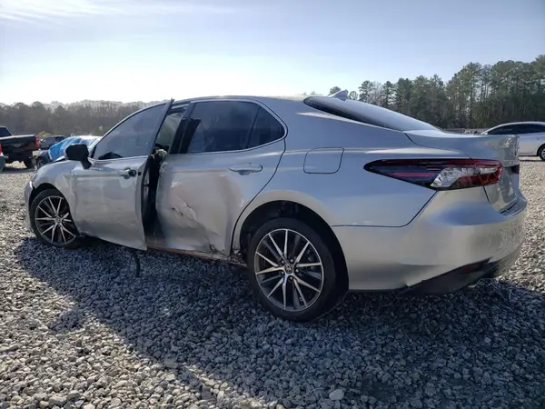 4T1F31AK0PU606193 2023 TOYOTA CAMRY - Image 2