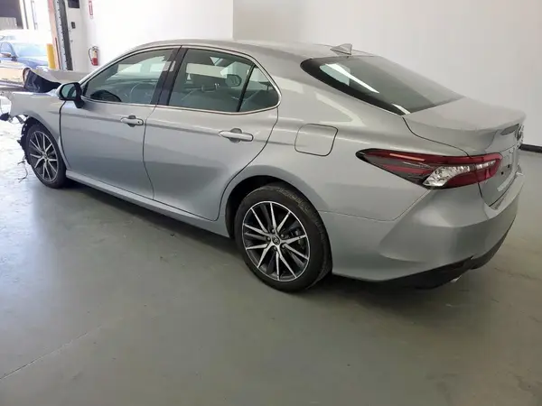4T1F31AK0PU614388 2023 TOYOTA CAMRY - Image 2