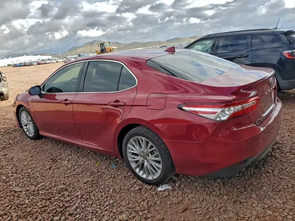 4T1F31AK1LU014750 2020 TOYOTA CAMRY - Image 2