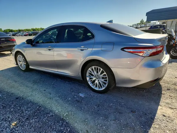 4T1F31AK1LU530073 2020 TOYOTA CAMRY - Image 2