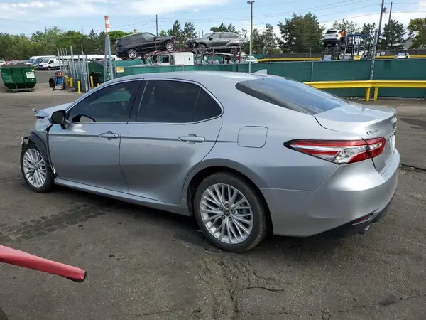 4T1F31AK1LU532583 2020 TOYOTA CAMRY - Image 2