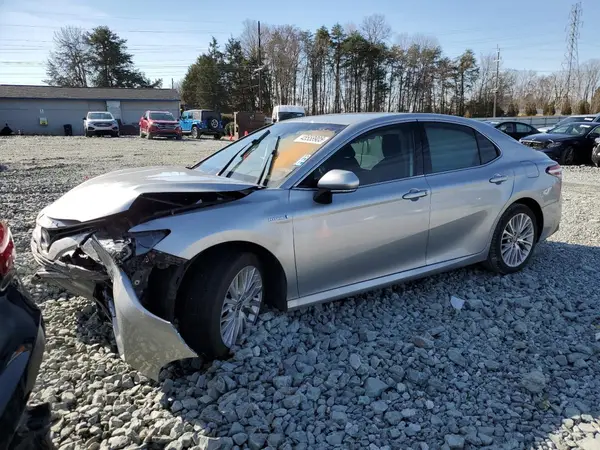 4T1F31AK1LU534477 2020 TOYOTA CAMRY - Image 1