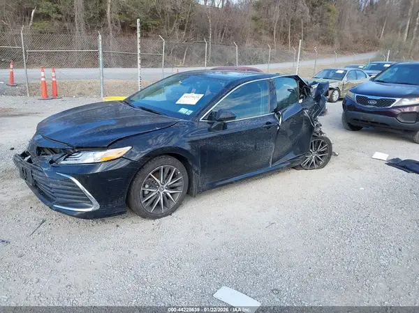 4T1F31AK1PU600094 2023 TOYOTA CAMRY - Image 2