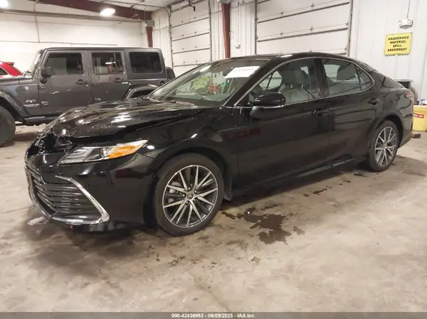 4T1F31AK1RU061639 2024 TOYOTA CAMRY - Image 2