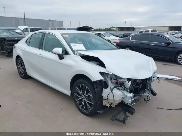 4T1F31AK1RU071684 2024 TOYOTA CAMRY - Image 1