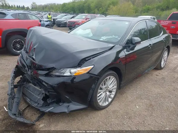 4T1F31AK2LU519244 2020 TOYOTA CAMRY - Image 2