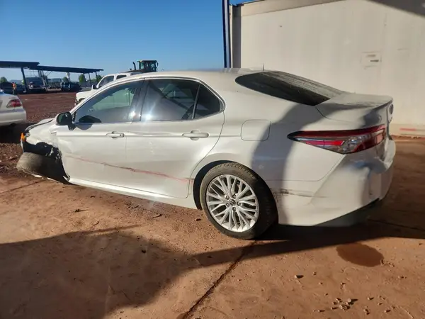 4T1F31AK2LU523326 2020 TOYOTA CAMRY - Image 2