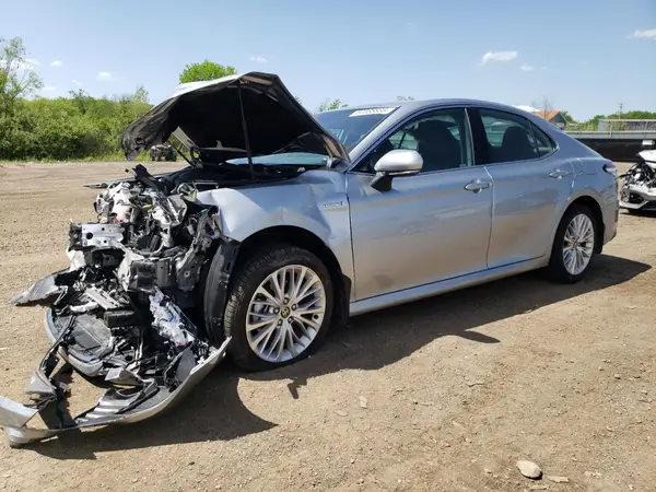 4T1F31AK2LU545942 2020 TOYOTA CAMRY - Image 1