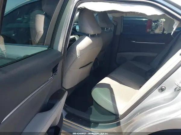 4T1F31AK2MU547062 2021 TOYOTA CAMRY - Image 8