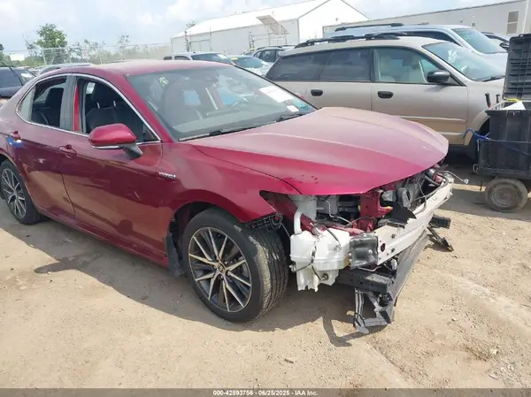 4T1F31AK2MU548471 2021 TOYOTA CAMRY - Image 1