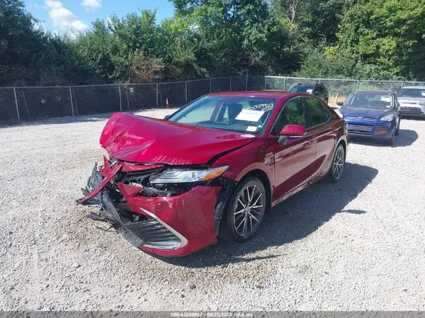 4T1F31AK2MU554092 2021 TOYOTA CAMRY - Image 2